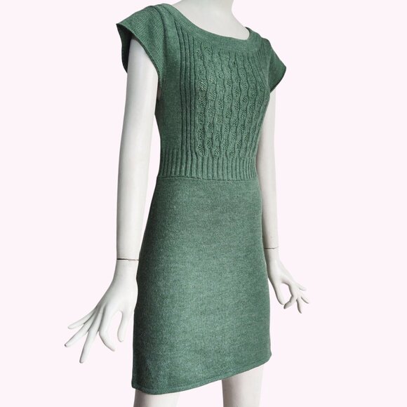 Tulle Office Siren Curvy Cable Knit w Rib Bodice Belt Back Sage Sweater Dress M - Picture 3 of 13